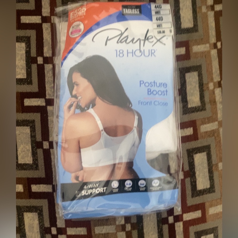 Playtex 18 Hour Posture Bra (USE525). NWT 44D